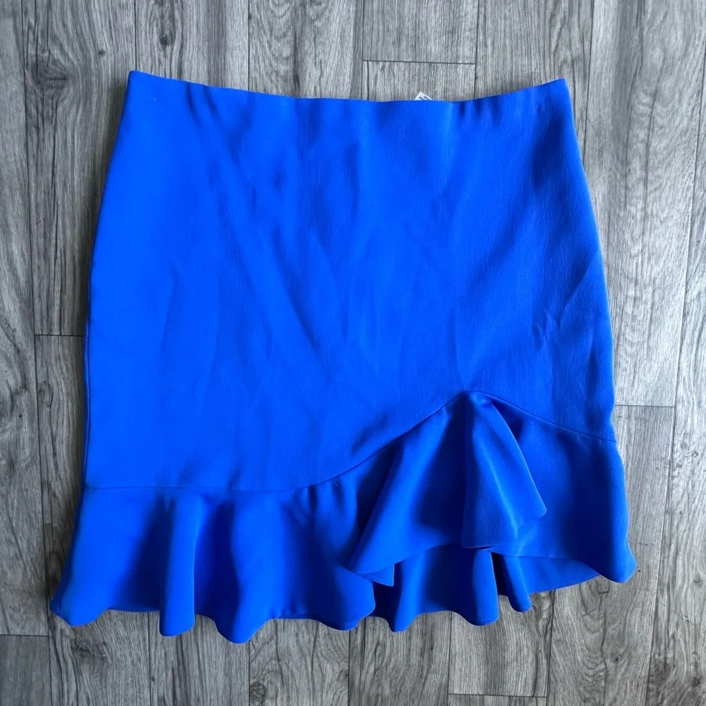 Mini Alice + Olivia Royal Blue Skirt with Asymmetrical Ruffle -‎ Size 10.